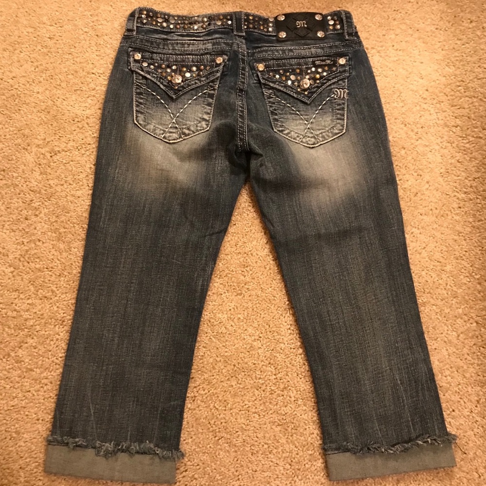 Miss me signature cuffed Capri!